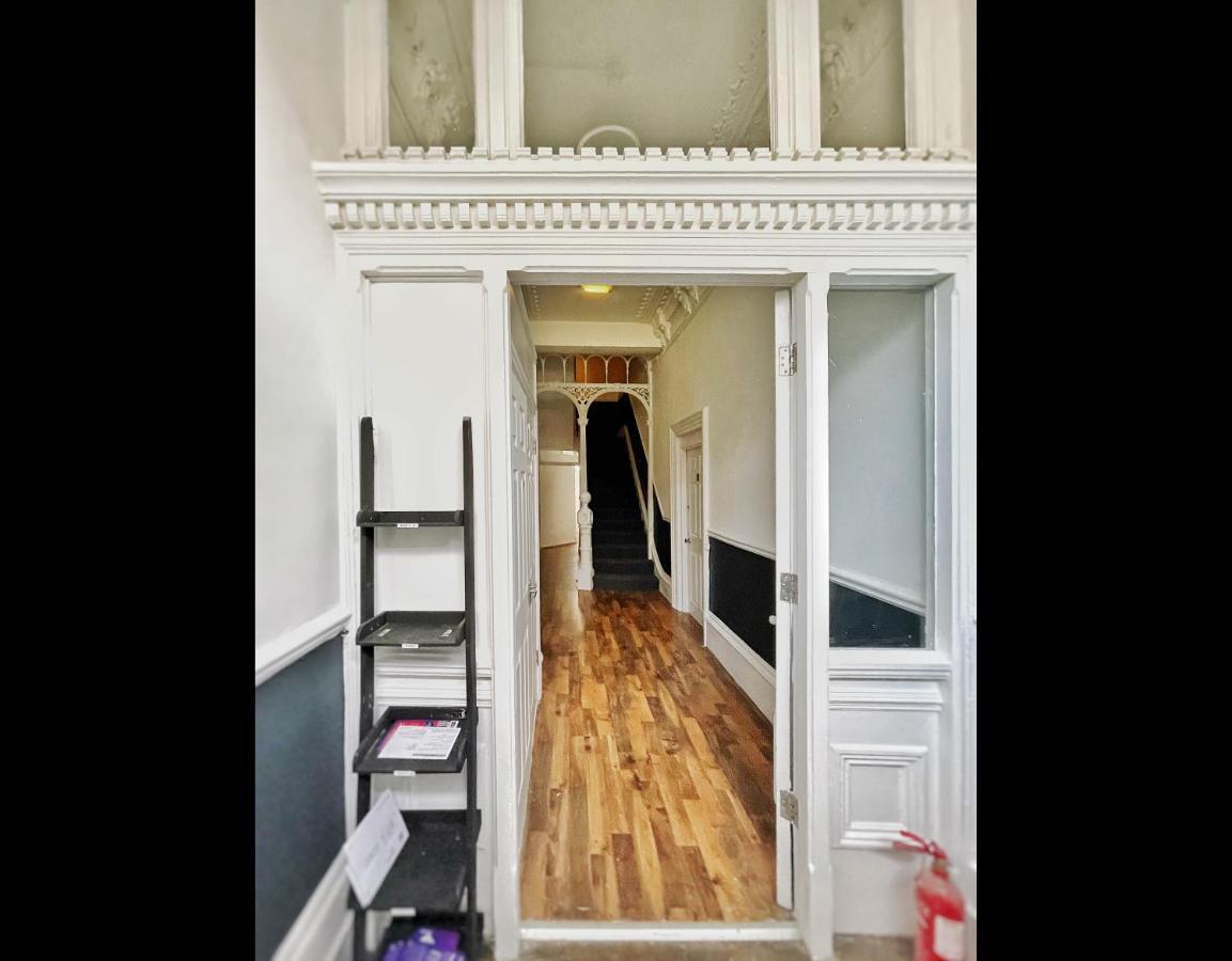 Adeamstays Provides Beautiful Centrally Located 1 And 2 Bed Apartments On Liverpools Boulevard Luaran gambar