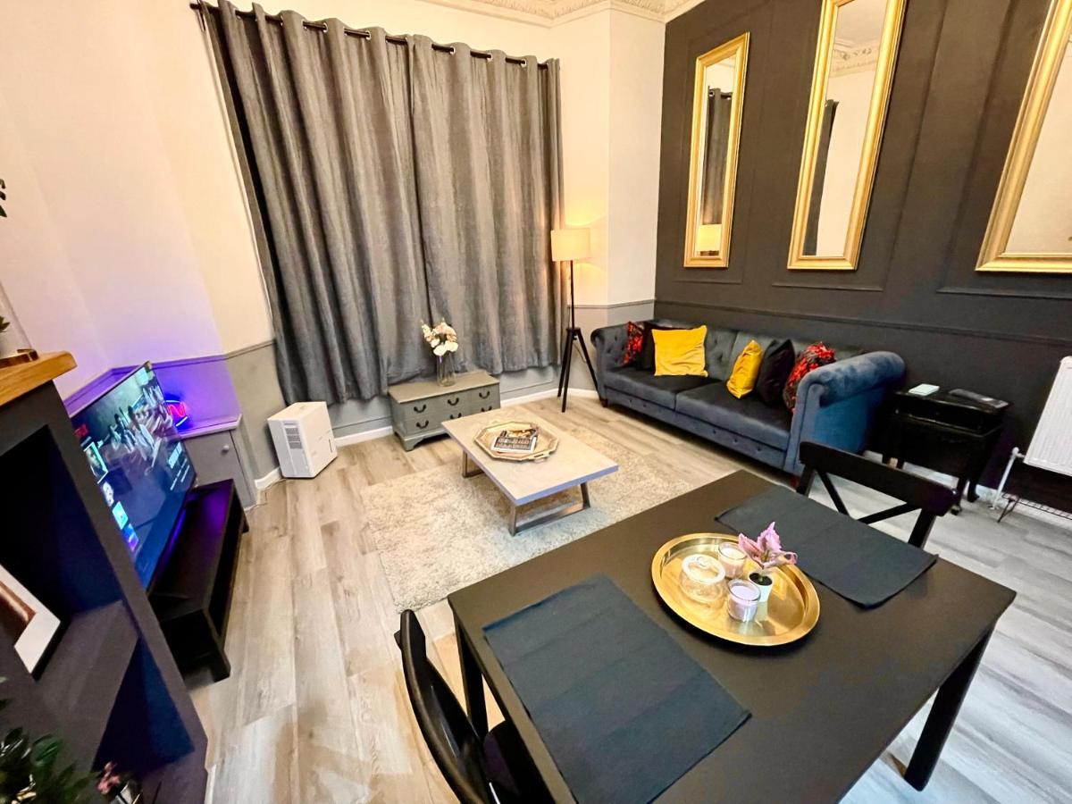 Adeamstays Provides Beautiful Centrally Located 1 And 2 Bed Apartments On Liverpools Boulevard Luaran gambar