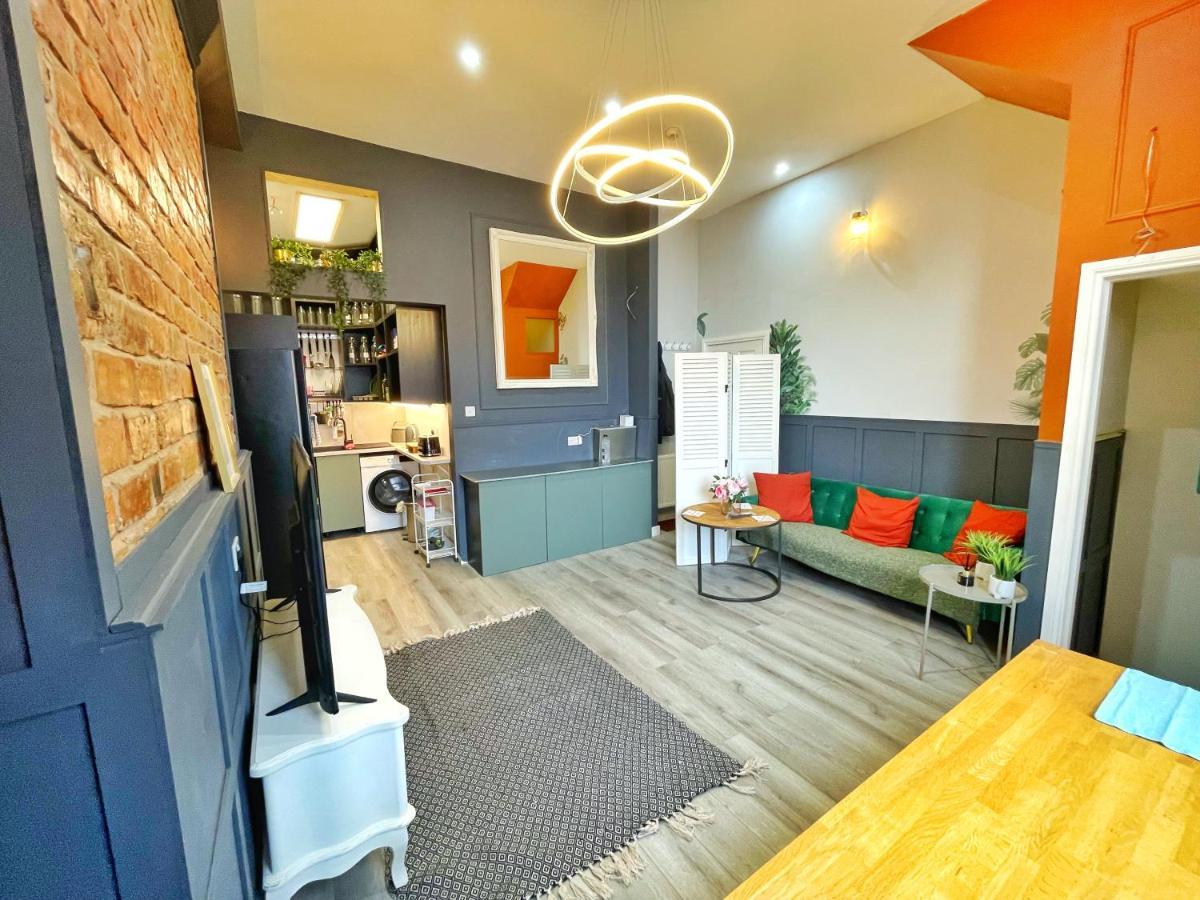 Adeamstays Provides Beautiful Centrally Located 1 And 2 Bed Apartments On Liverpools Boulevard Luaran gambar
