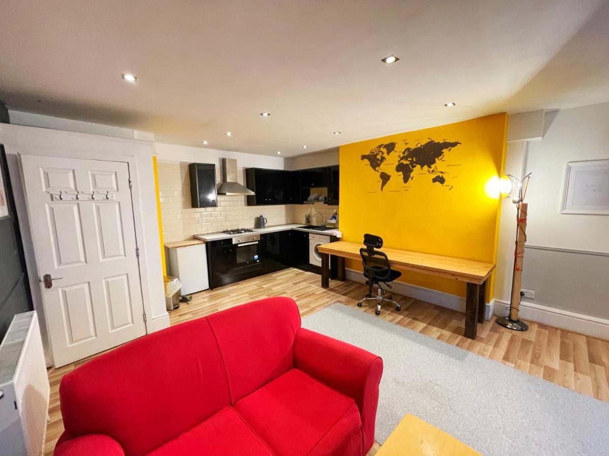 Adeamstays Provides Beautiful Centrally Located 1 And 2 Bed Apartments On Liverpools Boulevard Luaran gambar